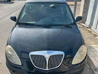 Usata Lancia Ypsilon 80 CV (58 kW) 2004 Nero Utilitaria