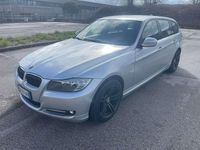 Usata BMW 318 143 CV (105 kW) 2012 Argento Station wagon