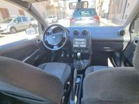 Usata Ford Fiesta Ambiente 75 CV (55 kW) 2004 Utilitaria