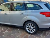 Begagnad Ford Focus 120 HK (88 kW) 2015 Grå Kombi