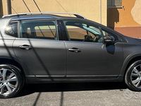 Usata Peugeot 2008 99 CV (72 kW) 2019 Grigio SUV
