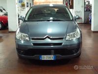 Usado Citroën C4 Seduction 88 CV (64 kW) 2006 Gris Berlina