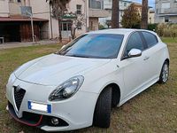 Usata Alfa Romeo Giulietta Distinctive 175 CV (128 kW) 2014 Bianco Berlina
