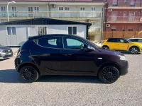 Usata Lancia Ypsilon 69 CV (50 kW) 2013 Viola Utilitaria