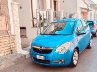 Usata Opel Agila 65 CV (47 kW) 2009 Bluazzurro Utilitaria