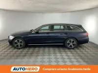 Usata Mercedes E220 194 CV (142 kW) 2019 Blu/azzurro Station wagon