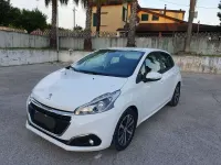 Usata Peugeot 208 Allure 82 CV (60 kW) 2020 Utilitaria