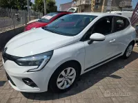 Usata Renault Clio V Zen 86 CV (63 kW) 2021 Bianco Berlina