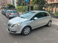 Usata Opel Corsa Edition 75 CV (55 kW) 2010 Grigio Utilitaria
