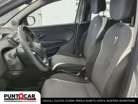 Usata Lancia Ypsilon 69 CV (50 kW) 2015 Argento Utilitaria