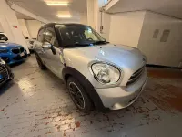 Usata Mini Cooper D Countryman Business 111 CV (81 kW) 2016 Argento SUV