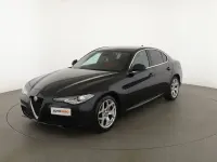 Begagnad Alfa Romeo Giulia Executive 160 HK (117 kW) 2020 Svart Sedan