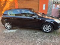 Usata Opel Astra Cosmo 101 CV (74 kW) 2007 Nero Berlina