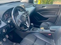 Usata Mercedes B200 Premium 2013 Bianco Monovolume