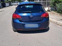 Usata Opel Astra 115 CV (84 kW) 2010 Blu Berlina