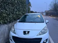 Usata Peugeot 207 73 CV (53 kW) 2012 Bianco Berlina