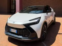 Nuova Toyota C-HR+ Lounge 144 kW (197 CV) 2026 Bianco perlato SUV