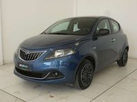 Usata Lancia Ypsilon Gold 69 CV (50 kW) 2022 Blu/azzurro Utilitaria