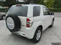 Usata Suzuki Grand Vitara 106 CV (77 kW) 2012 Bianco SUV