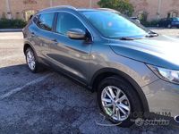 Usata Nissan Qashqai 131 CV (96 kW) 2016 Grigio SUV