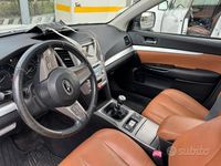 Usata Subaru Outback 2010 Bianco Station wagon