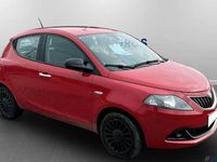 Usata Lancia Ypsilon Silver 69 CV (50 kW) 2023 Rosso Utilitaria