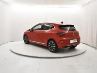 Usata Renault Clio V Techno 145 CV (106 kW) 2023 Giallo Berlina