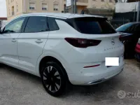 Usata Opel Grandland X Business 131 CV (96 kW) 2022 Bianco SUV