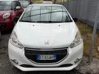 Usata Peugeot 208 68 CV (50 kW) 2012 Bianco Utilitaria