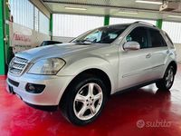 Usata Mercedes ML320 224 CV (164 kW) 2008 Grigio SUV