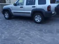 Usata Jeep Cherokee 163 CV (119 kW) 2006 SUV
