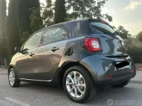 Usata Smart ForFour Passion 71 CV (52 kW) 2016 Grigio Utilitaria