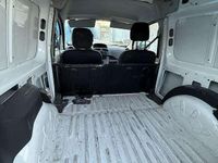 Usata Renault Kangoo 64 CV (47 kW) 2010 Monovolume