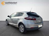 Usata Renault Mégane III LIMITED 110 CV (80 kW) 2015 Grigio chiaro