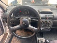 Usata Opel Corsa 54 CV (39 kW) 1998 Utilitaria