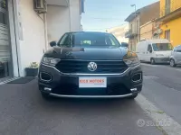 Usata VW T-Roc Advance 116 CV (85 kW) 2019 Grigio SUV