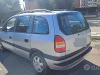 Usata Opel Zafira 116 CV (85 kW) 2001 Grigio Monovolume