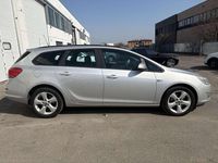 Usata Opel Astra 110 CV (80 kW) 2012 Other Station wagon