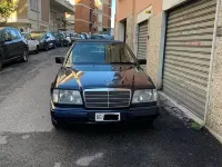 Usata Mercedes E200 136 CV (100 kW) 1995 Bluazzurro Cabrio