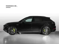 Usata Porsche Cayenne 2025 0e nero cromite metallizzato SUV