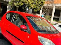 Usata Peugeot 107 68 CV (50 kW) 2007 Rosso Utilitaria
