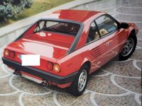 Usata Ferrari Mondial 239 CV (175 kW) 1983 Rosso Coupé
