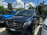 Usata Mercedes V250 Exclusive 190 CV (139 kW) 2017 Blu metallizzato Monovolume