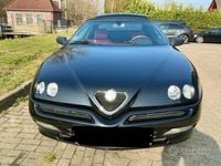 Second-hand Alfa Romeo Spider 150 CP (110 kW) 2002 Negru Cabrio