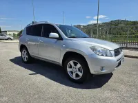 Usata Toyota RAV4 Luxury 136 CV (100 kW) 2007 Grigio SUV