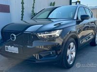 Usata Volvo XC40 Momentum 190 CV (139 kW) 2018 Nero SUV