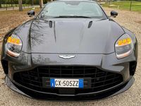 Nuova Aston Martin V8 Vantage 665 CV (489 kW) 2025 Colore non di seriema speciale Coupé