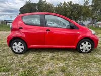 Usata Toyota Aygo 68 CV (50 kW) 2011 Rosso Utilitaria