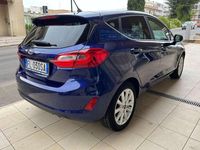 Usata Ford Fiesta Titanium 86 CV (63 kW) 2017 Blu Utilitaria