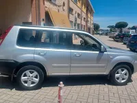 Usata Nissan X-Trail 136 CV (100 kW) 2004 Grigio SUV